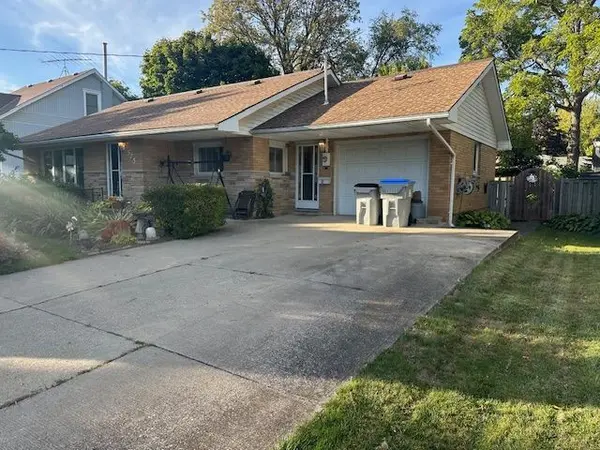 575 Front ST, Warwick, ON N0M 2S0