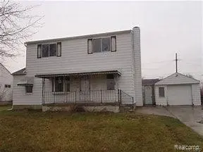 11930 GARFIELD ST, Riverview, MI 48193