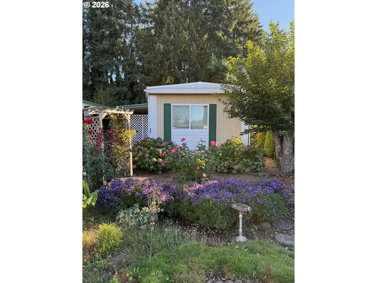 82274 RIVER DR #1, Creswell, OR 97426