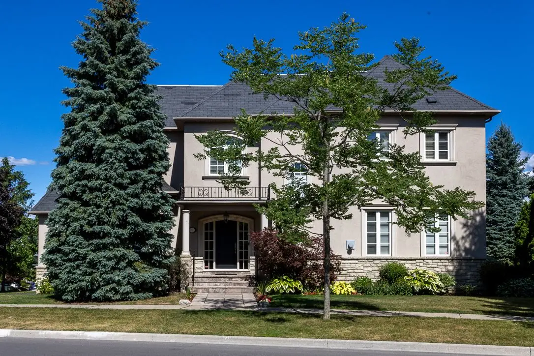 1 Sanibel CRES, Vaughan, ON L4J 8G9