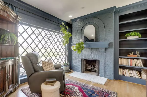 Fort Worth, TX 76109,2308 Winton Terrace E