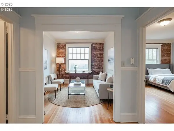 2109 NW IRVING ST #407, Portland, OR 97210