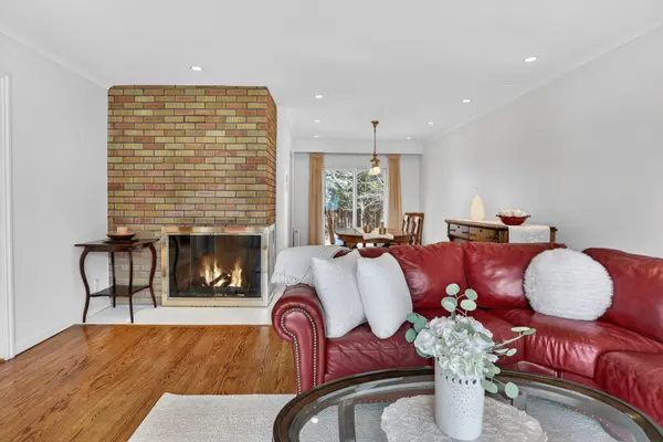 54 Broadlands BLVD, Toronto C13, ON M3A 1J3