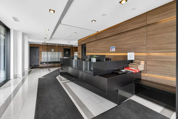 5230 Dundas ST #A207, Burlington, ON L7L 0J5