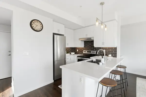 1711 Pure Springs BLVD #524, Pickering, ON L1X 0E3