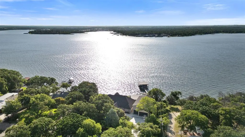 12210 Lake Forest Drive, Azle, TX 76020