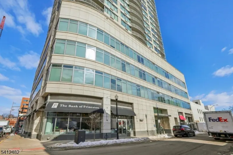 1 Spring St #1004, New Brunswick City, NJ 08901