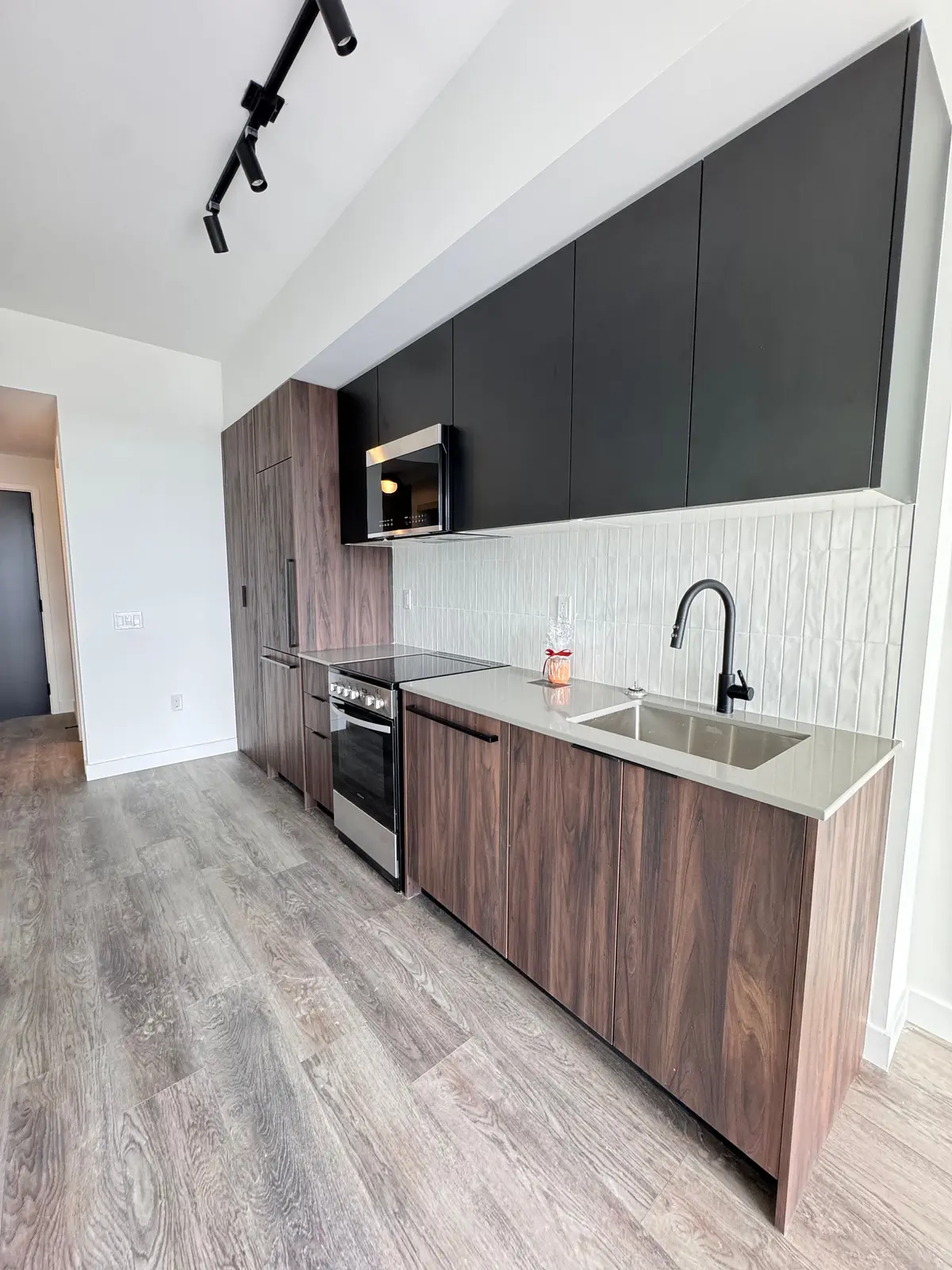 1635 MILITARY TRL #633, Toronto E10, ON M1C 1B2