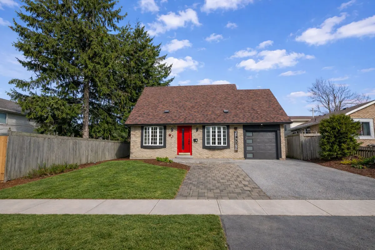 64 Heather ST, Barrie, ON L4N 4N1