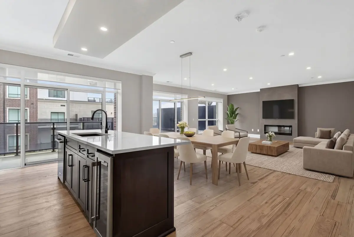 460 Callaway RD #210, London North, ON N6G 0Z2