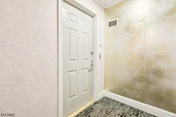 1 Spring St #1004, New Brunswick City, NJ 08901