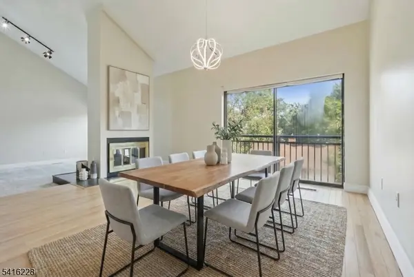 5 Millay Ct, Teaneck Twp., NJ 07666