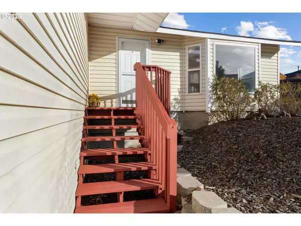 Pendleton, OR 97801,1314 SW 11TH CT