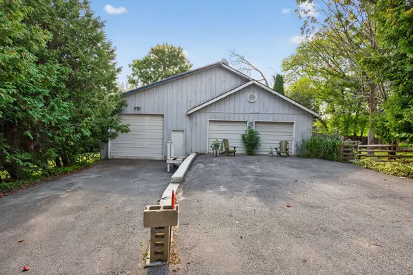 1516 17th Side Road, New Tecumseth, ON L0G 1T0