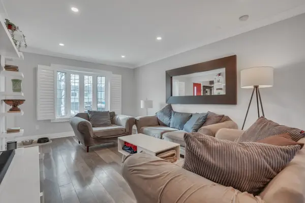 64 Heather ST, Barrie, ON L4N 4N1