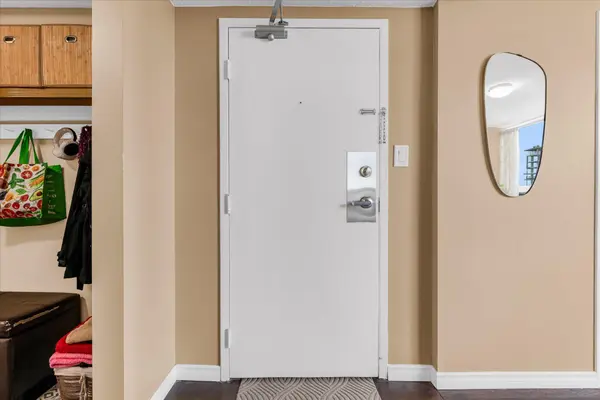 20 Speers RD #502, Oakville, ON L6K 3R5