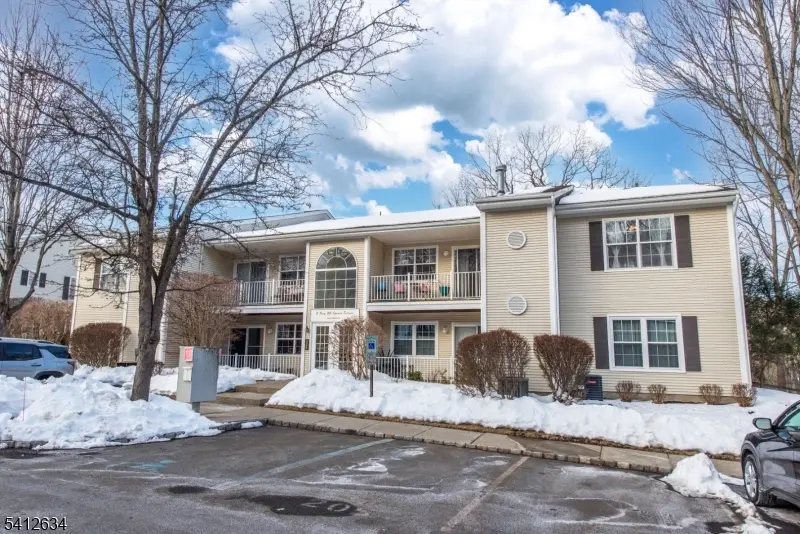 16 SPRUCE TERRACE, Mount Arlington Boro, NJ 07856