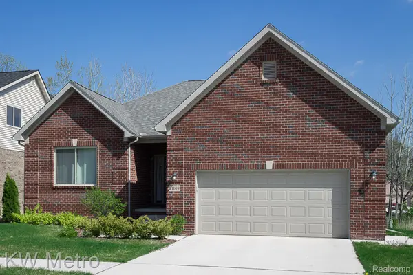 2696 John Bartley Circle, Sterling Heights, MI 48310