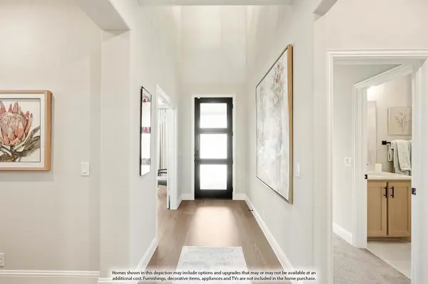 236 Claywood Drive, Glenn Heights, TX 75154