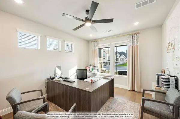 236 Claywood Drive, Glenn Heights, TX 75154