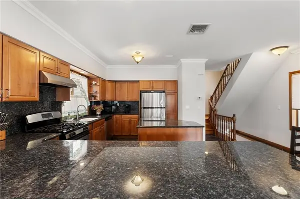 Address not disclosed, Staten  Island, NY 10305