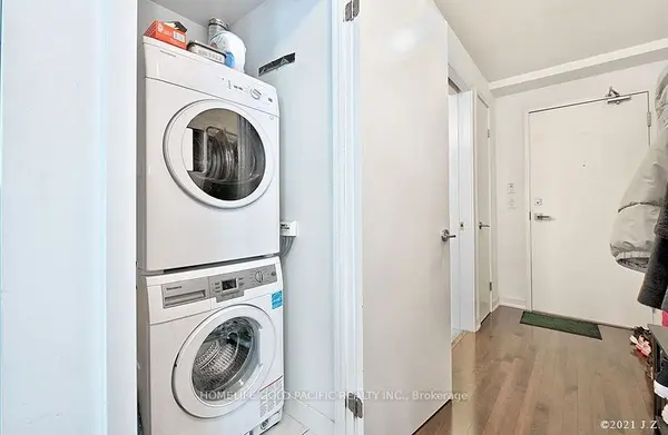 14 York ST #802, Toronto C01, ON M5J 0B1