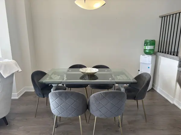 115 Vanier ST, Whitby, ON L1R 0N3