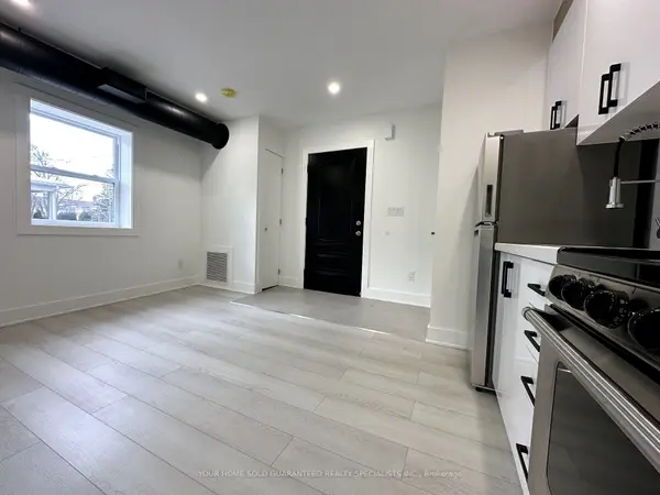 41 Mosley ST #A, Aurora, ON L4G 1G8