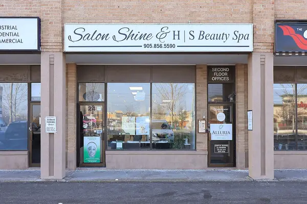 90 Winges RD #24, Vaughan, ON L4L 6A9