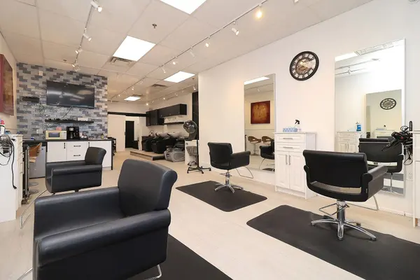 90 Winges RD #24, Vaughan, ON L4L 6A9