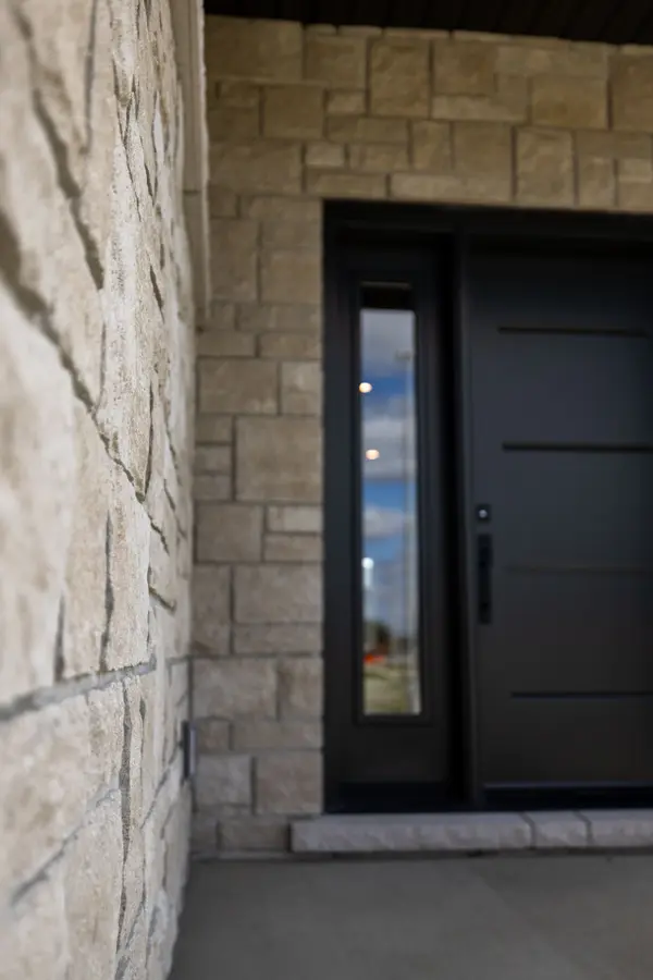 60 Hastings Park DR, Belleville, ON K8P 0H7