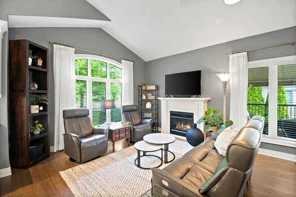 2 Sawmill LN, Niagara-on-the-lake, ON L0S 1J1