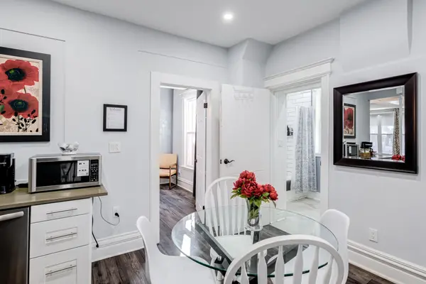 20 Sherman AVE S, Hamilton, ON L8M 2P4