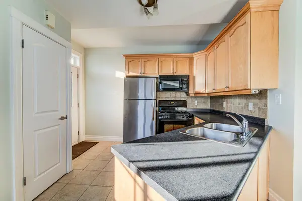 555 King ST E #201, Kitchener, ON N2G 2L9