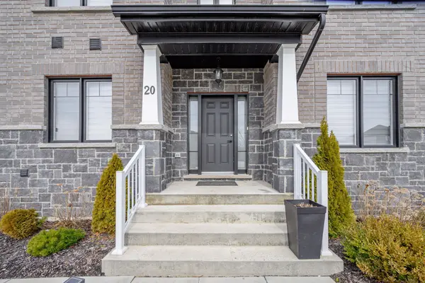 20 McCrae CRES, Kawartha Lakes, ON K0M 2T0