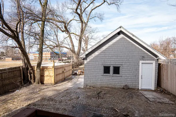 2552 N LA SALLE GARDENS, Detroit, MI 48206