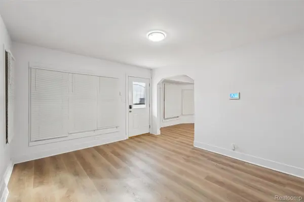 14141 Edmore DR, Detroit, MI 48205