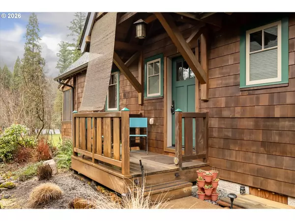 Mc Kenzie Bridge, OR 97413,56483 MCKENZIE HWY #16