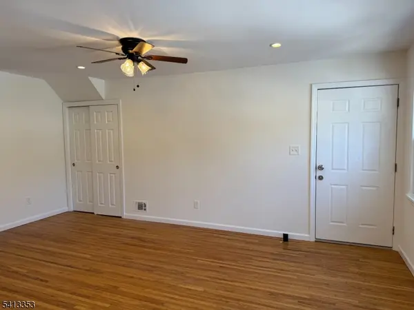 18 Cooper Dr, Boonton Town, NJ 07005