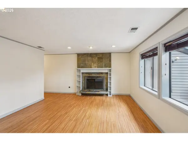 12316 SE 104TH CT, Happy Valley, OR 97086