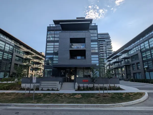 1612 Charles ST #323C, Whitby, ON L1N 0P3