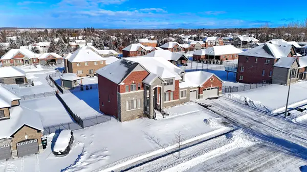 10 Stewart CRES, Essa, ON L0L 2N0