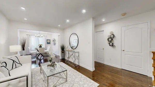 75 Rose Branch DR, Richmond Hill, ON L4S 1J4