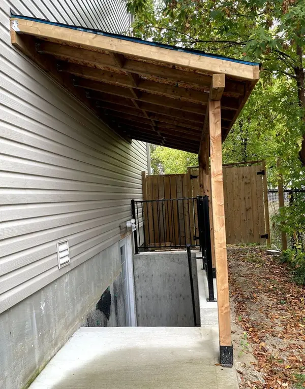 60 Sasco WAY, Essa, ON L0M 1B0