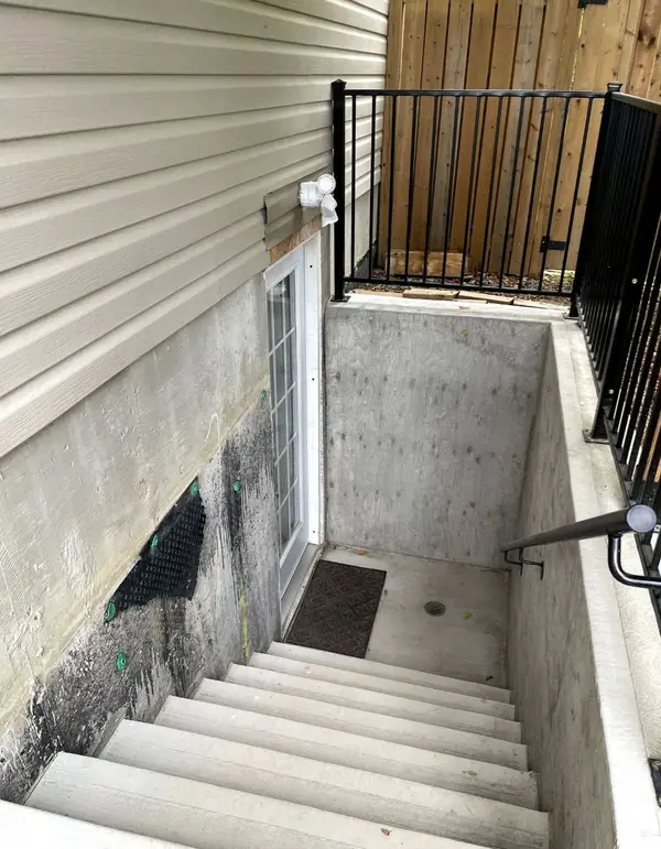 60 Sasco WAY, Essa, ON L0M 1B0