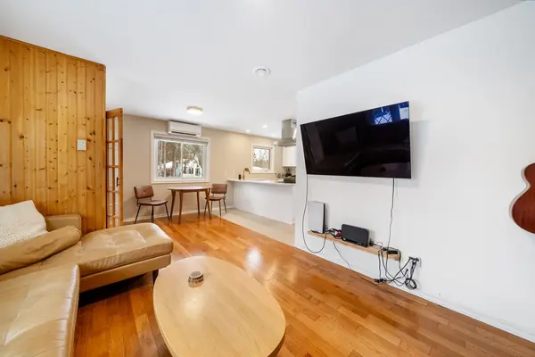 8020 Park Lane CRES, Severn, ON L0K 2B0