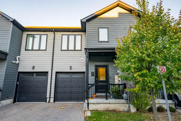 5 Stonehart LN #20, Barrie, ON L4M 7E8