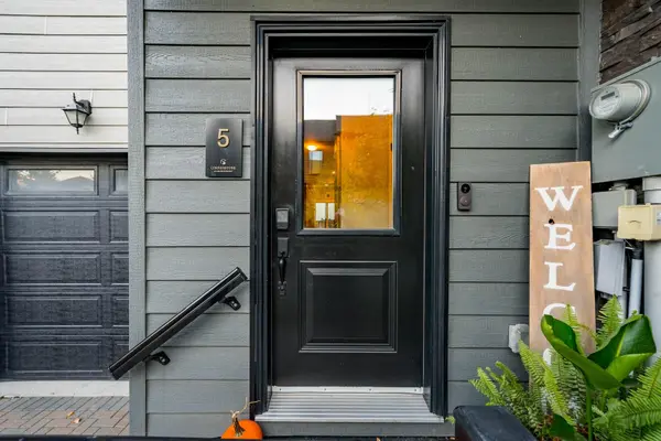 5 Stonehart LN #20, Barrie, ON L4M 7E8