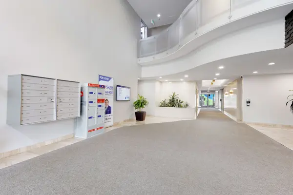 710 Dorval DR #600-15, Oakville, ON L6K 3V7