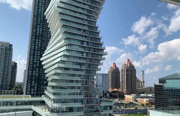 3883 Quartz RD #901, Mississauga, ON L5B 0M4